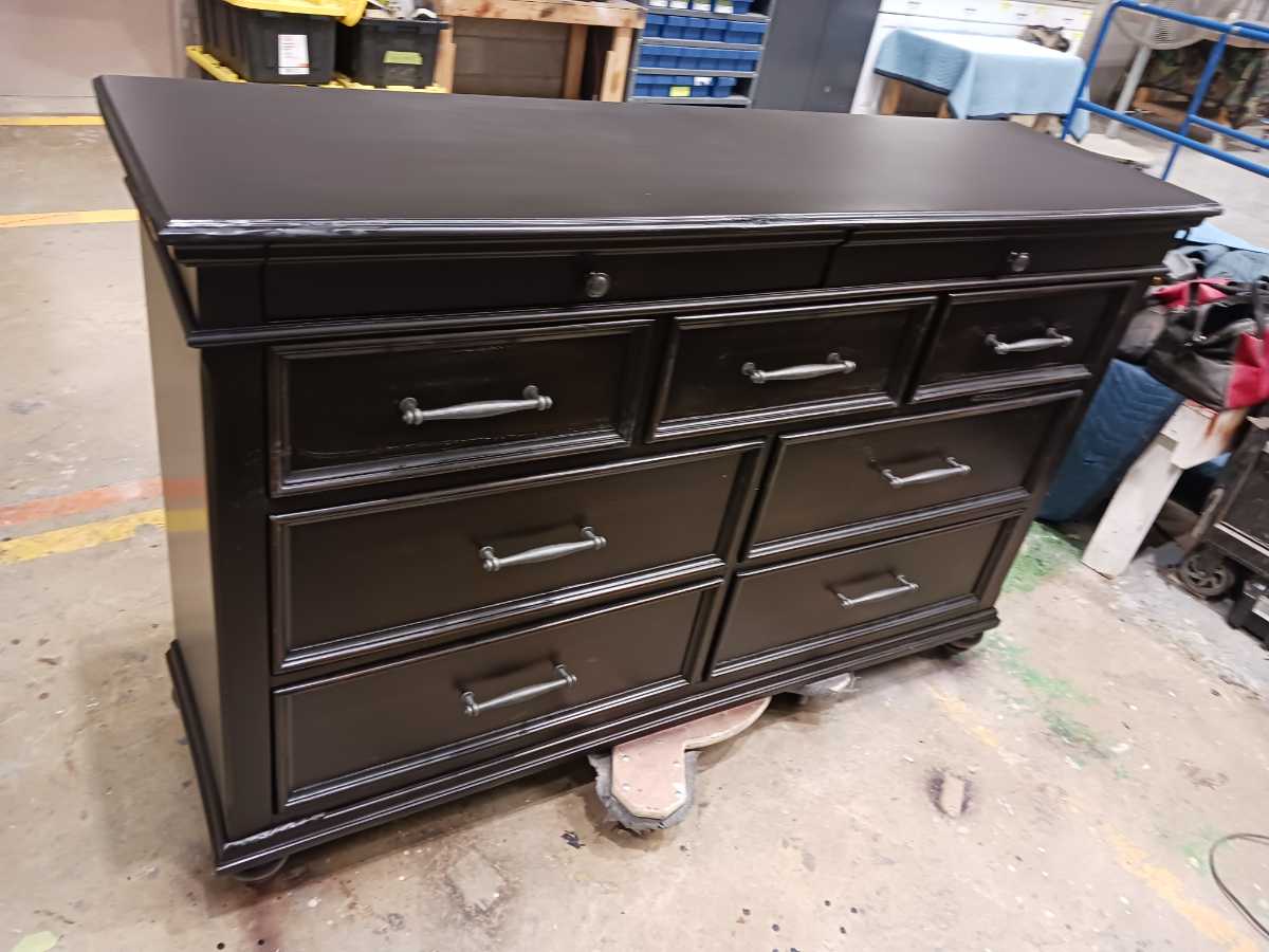 Brynhurst Dresser - Gallery Image 5